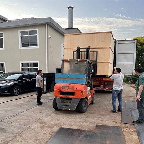 Loading container for bottled filling machine 